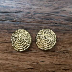 8 Other Reasons Clip On Earrings